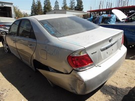 2005 Toyota Camry LE Silver 2.4L AT #Z22011